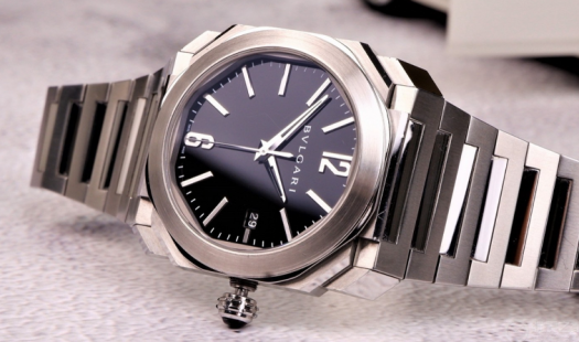 豪華品牌寶格麗也擁有一條主打運動風格的產品線：OCTO